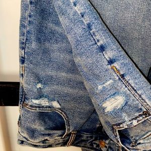 American Eagle Mom Jeans with stretch